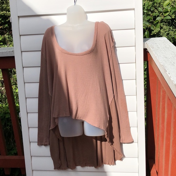 We The Free long sleeve hi low top - Picture 4 of 13